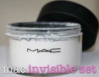Phấn phủ MAC invisible