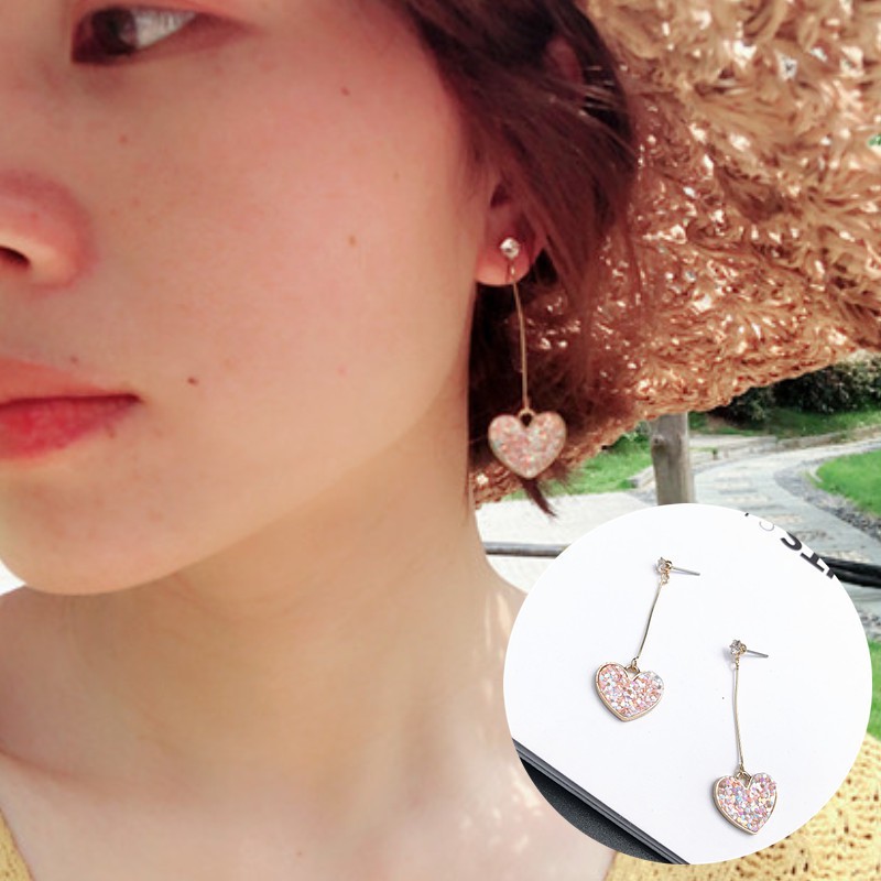 Bông tai trái tim nhiều màu sắc treo dài thời trang