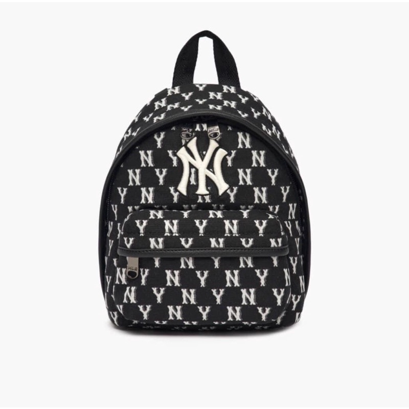 (HÀNG XUẤT XỊN) Balo nhỏ B220 2 màu M//L//B N//Y MONOGRAM MINI BACKPACK BLACK Kích thước: 24 cm x 10.5 cm x 19 cm