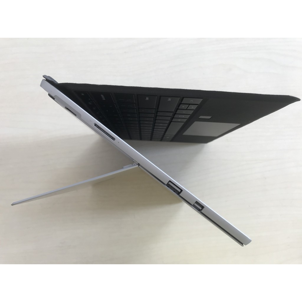 Microsoft Surface Pro 5 I5/8G/128GB + Phím nhận dạng vân tay - Like new - Model 1796 | BigBuy360 - bigbuy360.vn