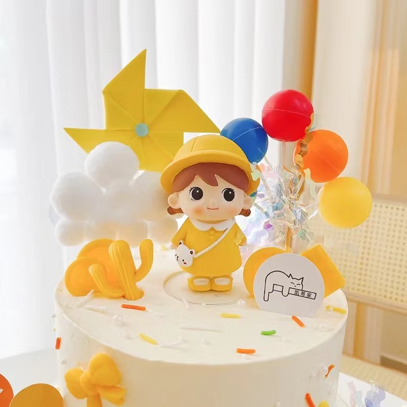 [Spot * Giao Hàng Ngay Lập Phương] Phụ Kiện Trang Trí Bánh Kem Sinh Nhật Bé Hình Công Chúa Nhỏ Đội Mũ Vàng Dễ Thương