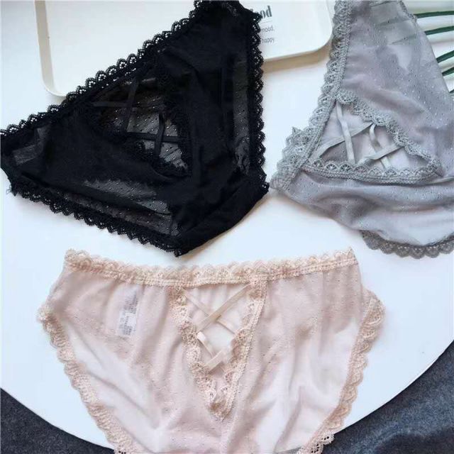 Quần chip lưới phối đan chéo và ren