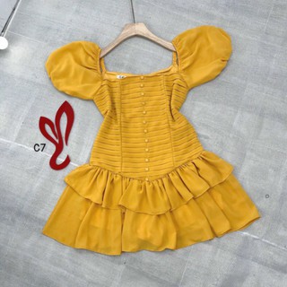 Jumpsuit voan xếp ly bèo tầng nút bọc