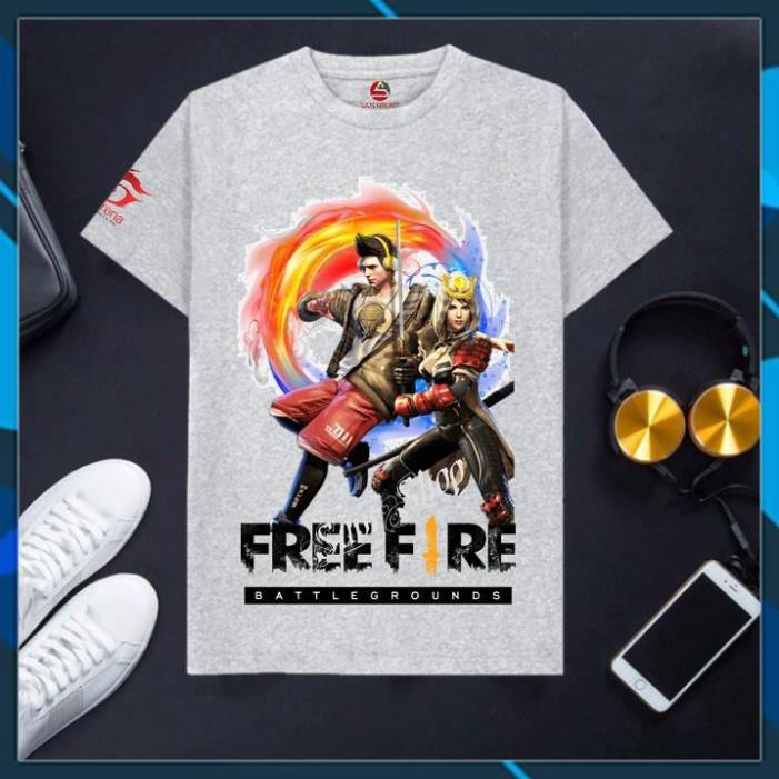 (SALE 50%) [SIÊU RẺ] Áo Free Fire cotton cổ tròn màu ghi xám cực chất - Nữ cầm kiếm nam đeo tai nghe