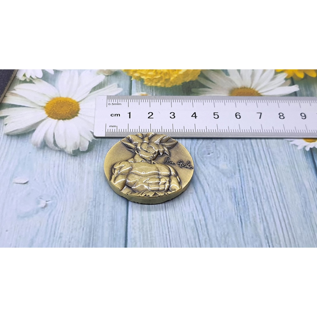 [ 3 - 5cm ] Đồng xu lưu niệm khắc hình hợp kim mạ màu nhiều mẫu ( có hộp nhựa ) - Baystore