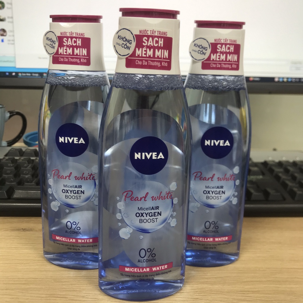 Nước tẩy trang dành cho da khô NIVEA Pearl White Micellar Water 200ml hồng