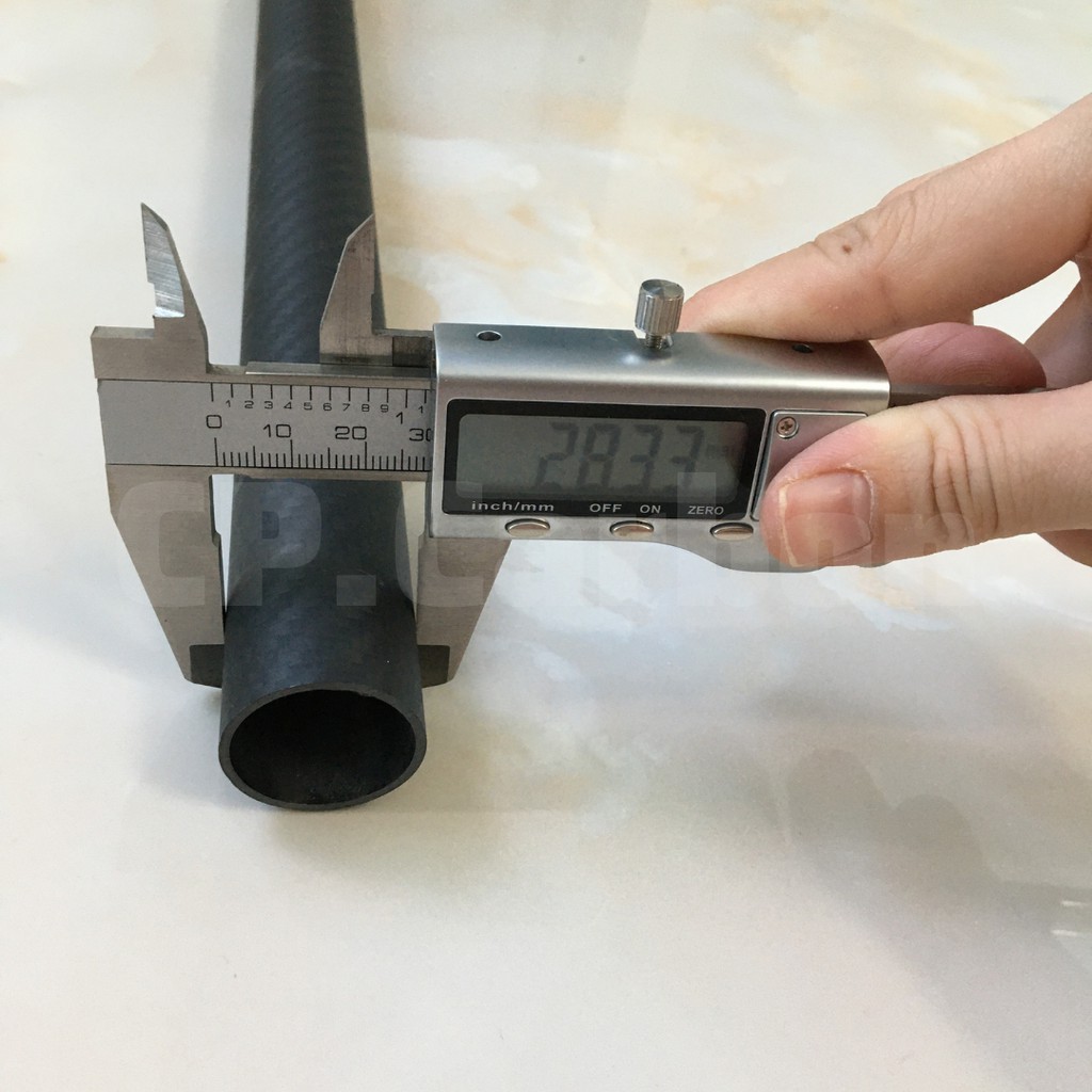 Ống Carbon 3K rỗng dài 1 mét đường kính ngoài 28mm, đường kính trong 25mm