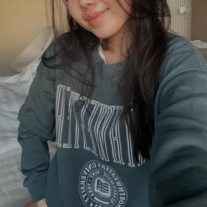 Áo Sweater oversize xanh rêu Western Uni