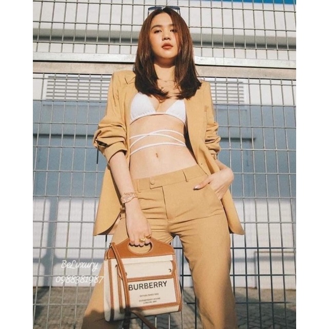 Túi xách Burberry pocket Ngọc Trinh hot hit Super