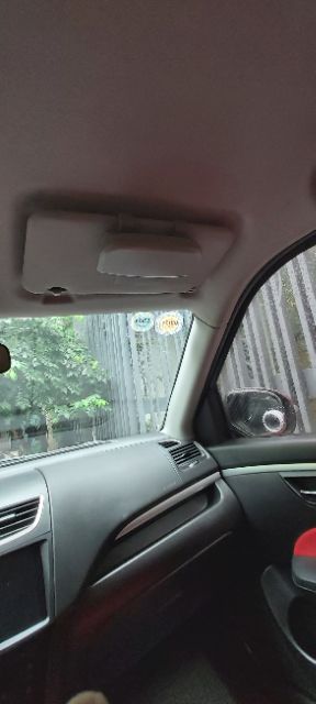Hộp đựng Kính tiện lợi màu ghi xám gắn trên xe Ô tô