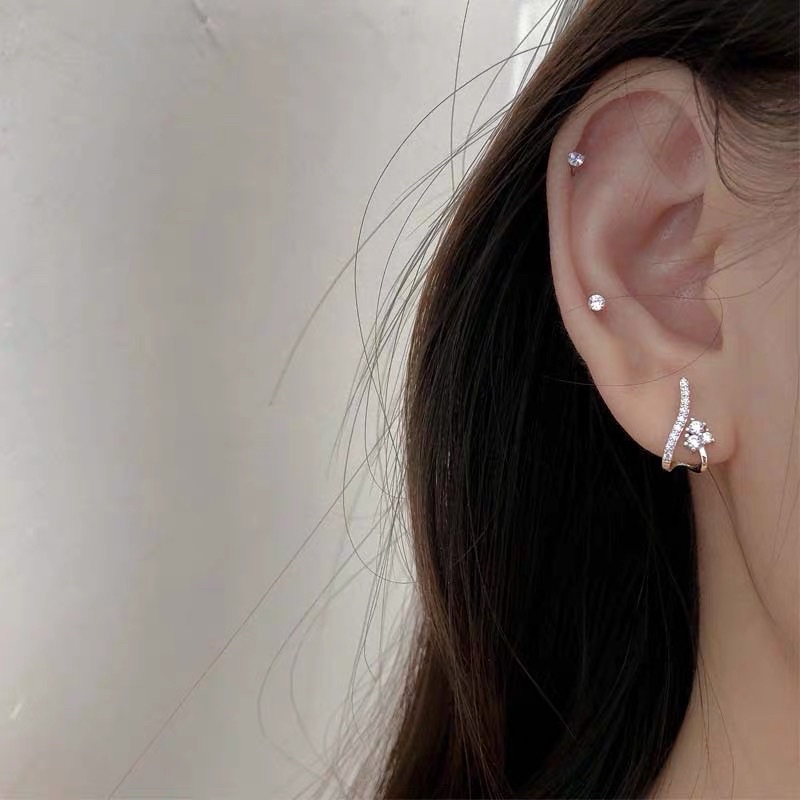 Bông tai đá thiết kế xinh xắn