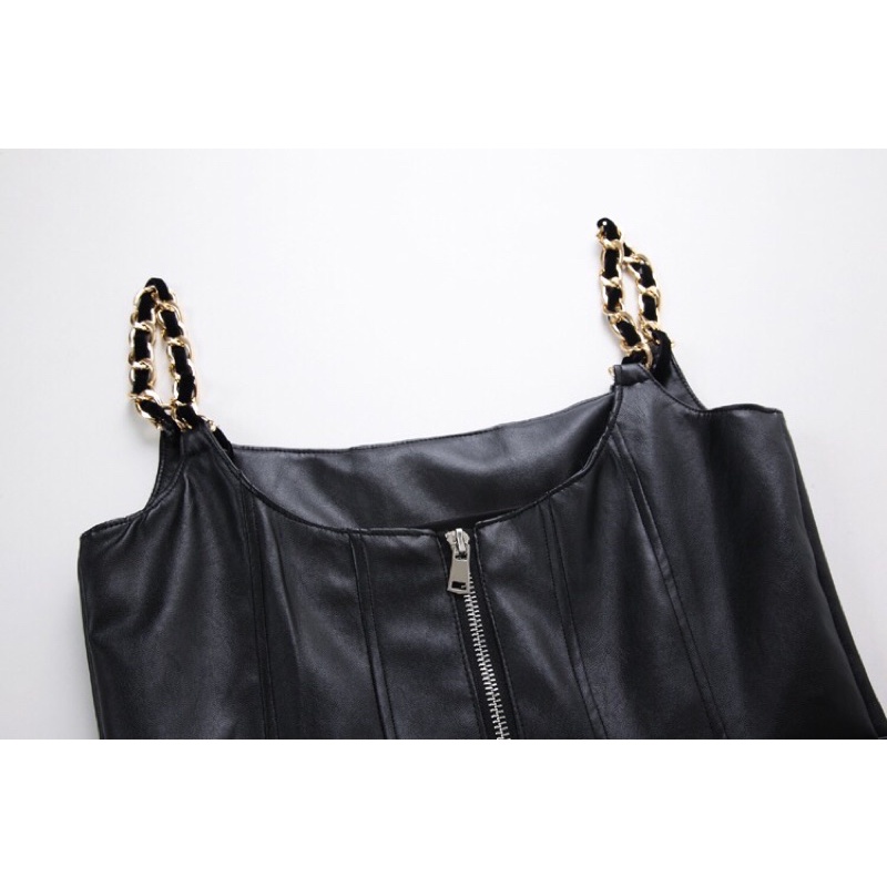 Đầm body hay dây chất da pu