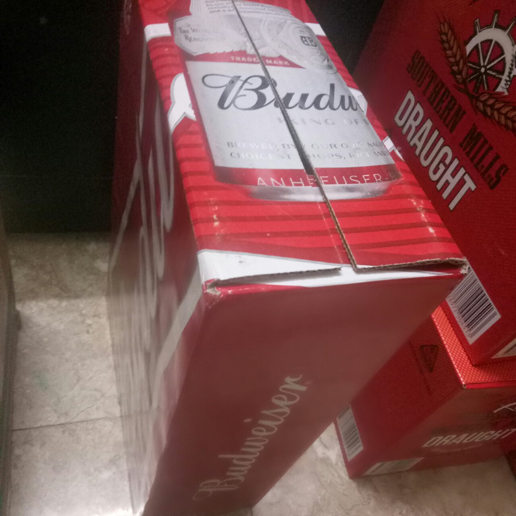 Bia Budweiser 330ml (thùng 24 lon) - Phiên bản Tết