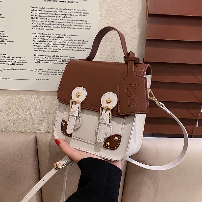 Túi đeo vai Ielgy thời trang nữ kiểu Hàn phối màu đính đinh tán