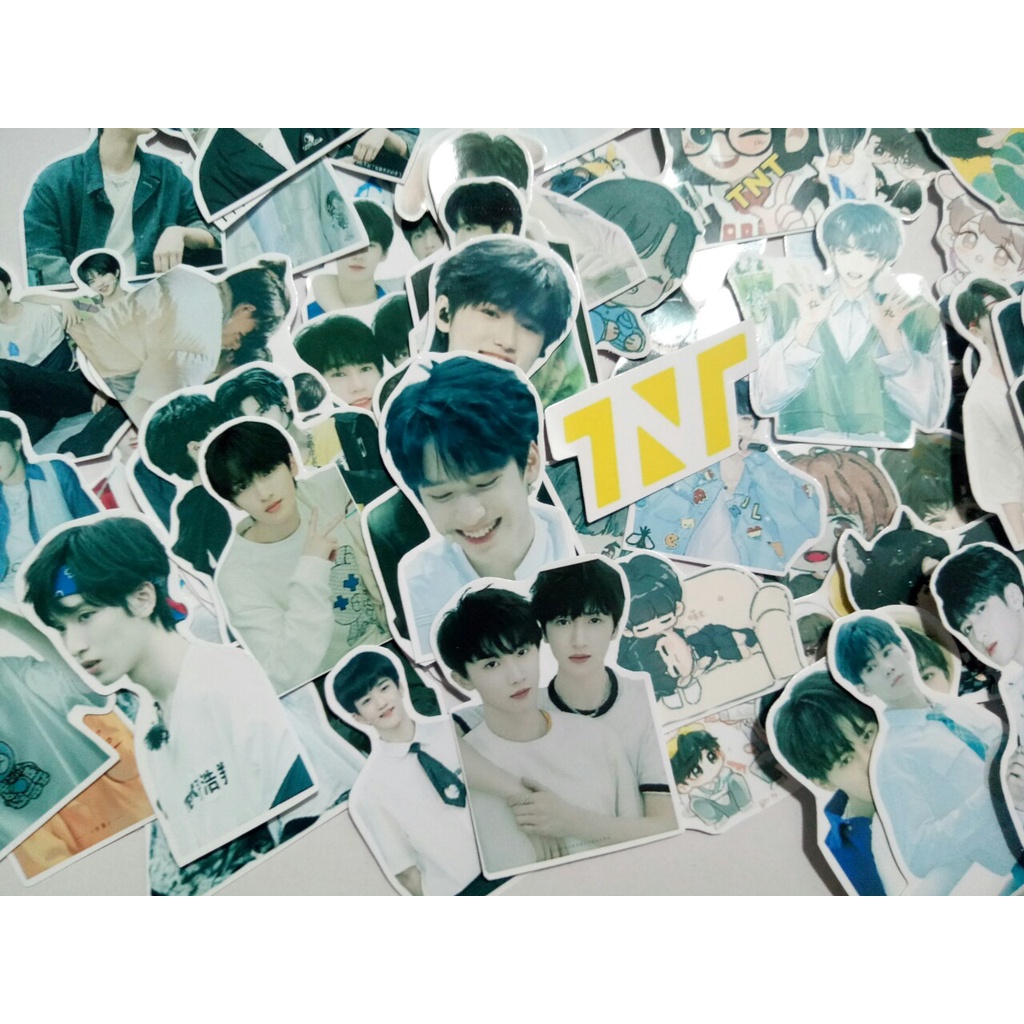 Combo 115 miếng Sticker và 9 tấm Card nhóm TNT