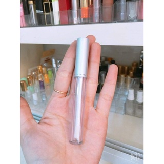Lip môi nắp bạc 1 viền [3.5ml]. Mascara