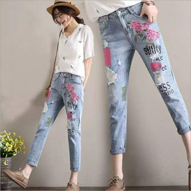 Quần bò thêu hoa