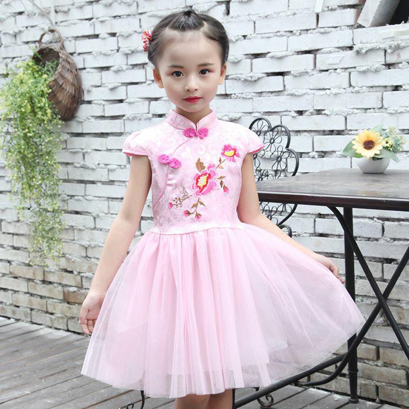 Đầm xòe tay ngắn thêu hoa phong cách Trung Hoa dành cho bé