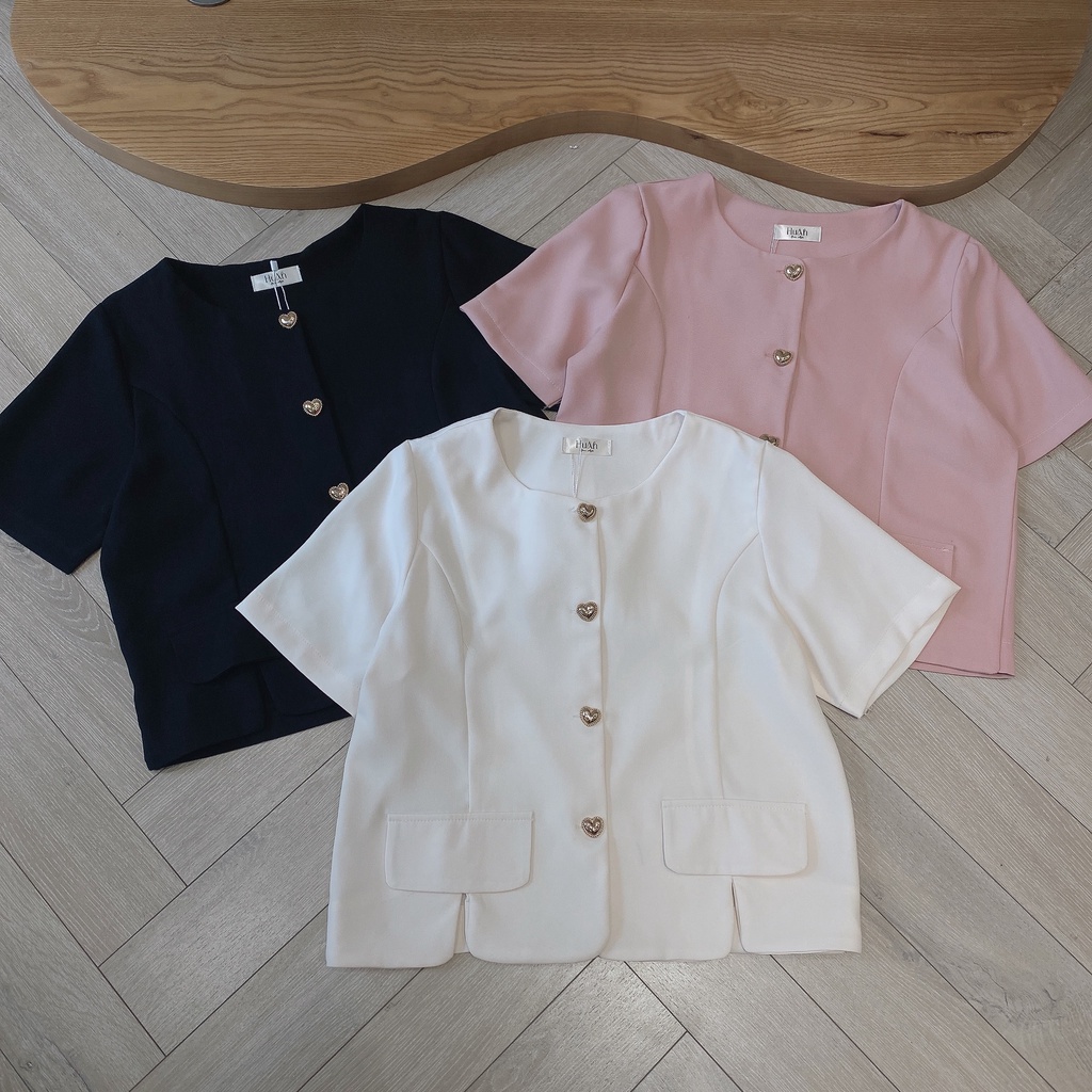 Áo thô cúc tim GOLD xẻ gấu 6215