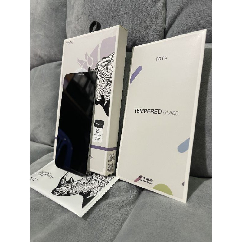 Kính cường lực Totu cho Iphone 11 Pro / X / XS chống nhìn trộm Full màn hình chính hãng