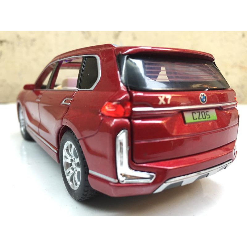 Mô hình xe BMW X7 2019  1:32