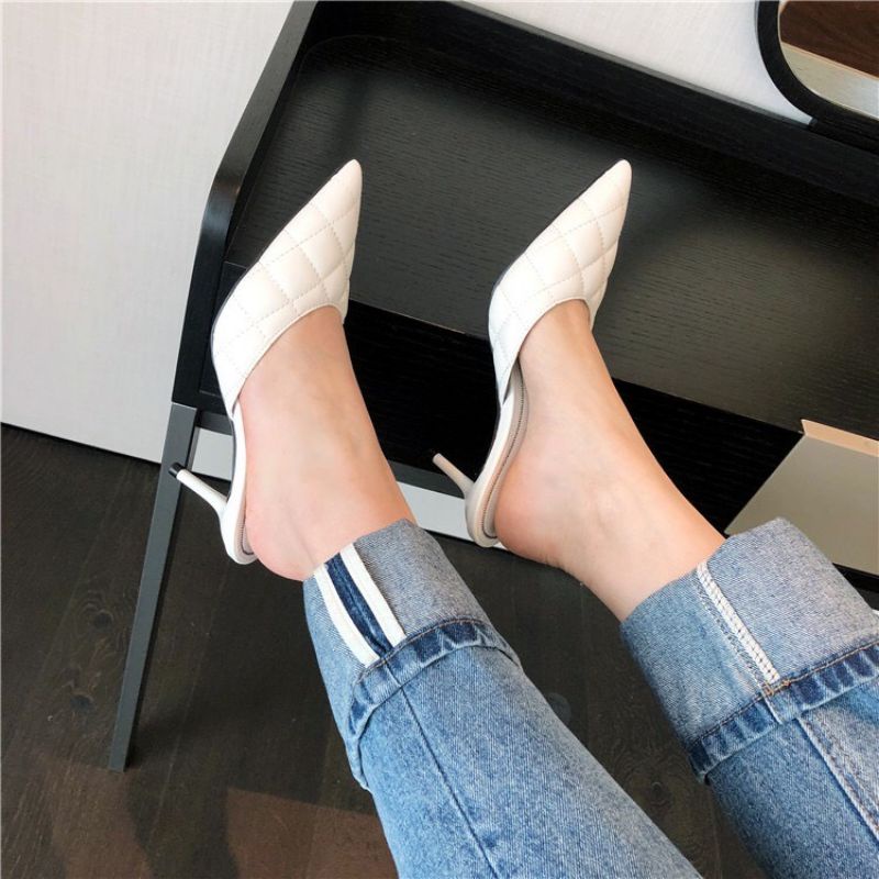 Giày sục mũi nhọn chần chỉ phồng quả trám
