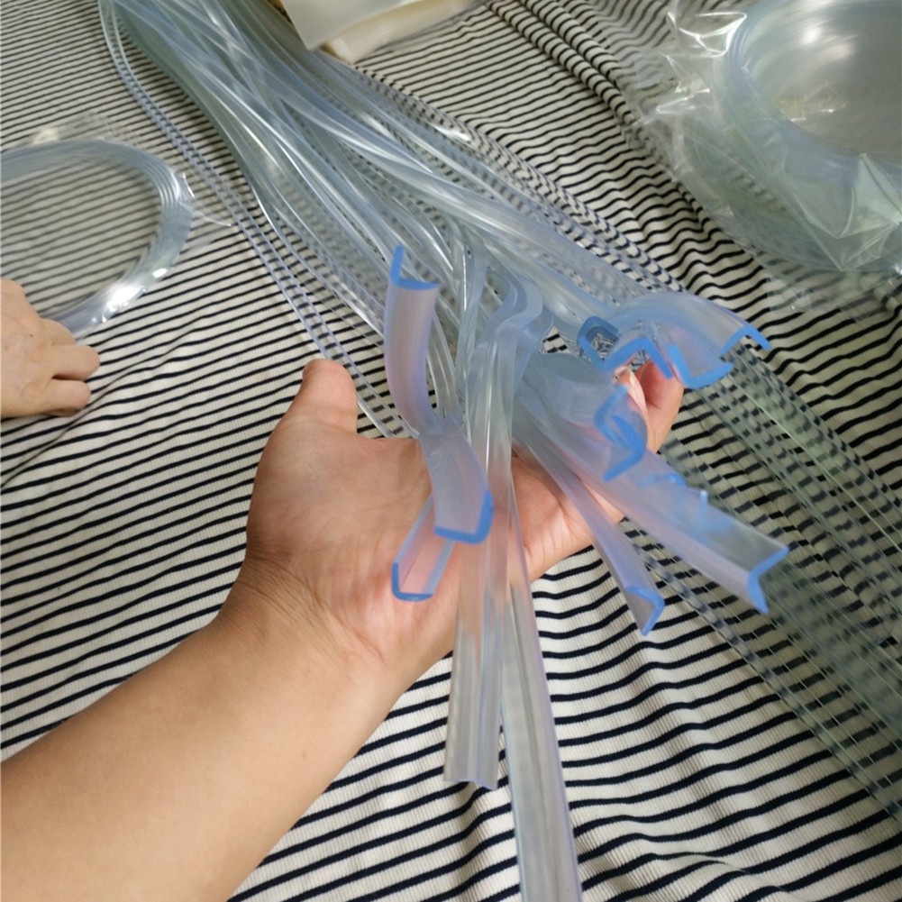 Dây bọc cạnh bàn bằng silicon bảo vệ an toàn cho bé dài 1m