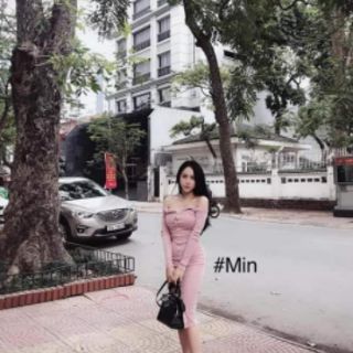 Đầm body bẹp vai hót hót