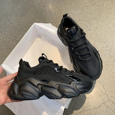 GIÀY SNEAKERS NỮ TRẮNG ĐEN. KIỂU DÁNG TRẺ TRUNG NĂNG ĐỘNG. ĐỘN ĐẾ 5CM CHIỀU CAO. | BigBuy360 - bigbuy360.vn