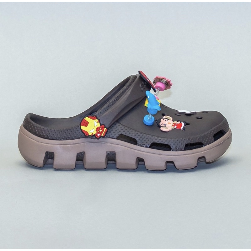 DÉP CROCS CÁ SẤU MÀU NÂU ĐẬM FULL BOX TAG