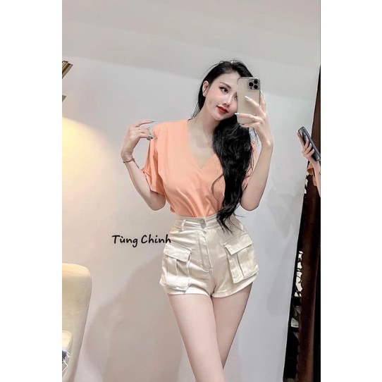 Áo thun cổ tim trơn