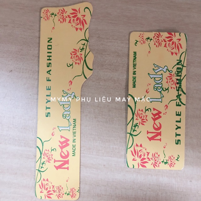 Nhãn mác giấy thời trang nữ