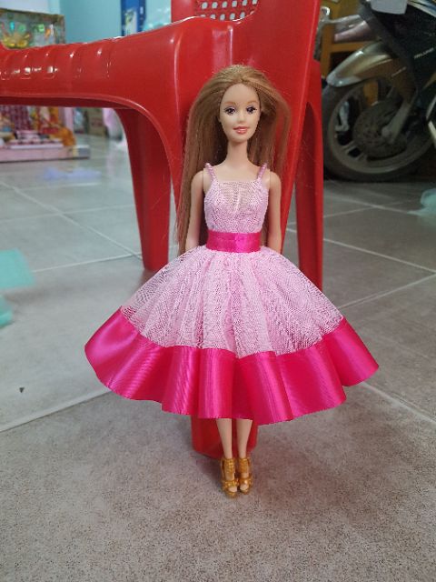 váy búp bê barbie