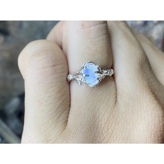 nhẫn bạc 950 đá moonstone t.h.ô!