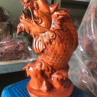 Cá chép hoá rồng gỗ hương