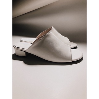 [ ẢNH + CLIP THẬT SIZE 34-43 ] Mules trắng