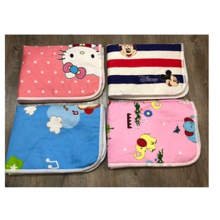 Miếng lót chống thấm in hình cho bé sơ sinh( size 50*70cm)