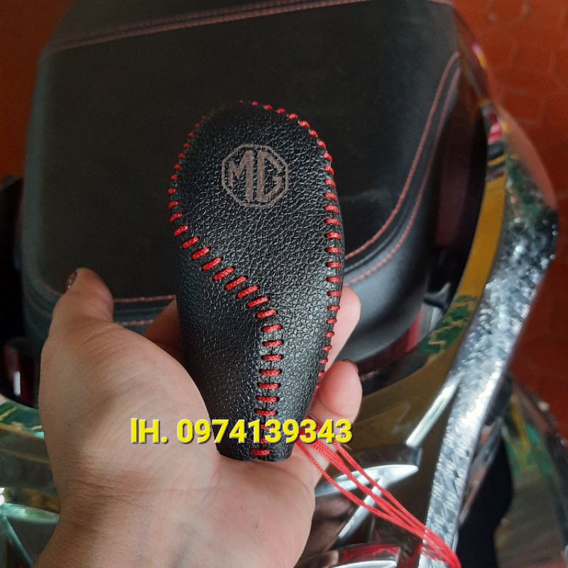MG] Bao da bọc cần số xe MG HS, MG ZS, MG 5,6 số tự động 2021-2022-2023 bằng da bò thật