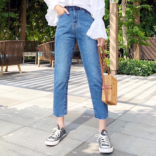 Quần momjeans trơn lai cắt lưng cao