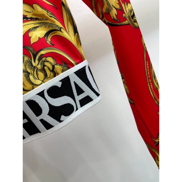 Áo nữ thời trang dài tay cổ cao bo eo mẫu mới thương hiệu Versace cao cấp