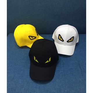 Nón kếtthêu hình con mắt giá rẻ.