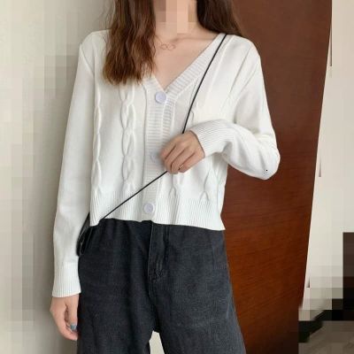 Áo sweater tay dài cổ chữ V thiết kế hàng nút đơn dễ phối đồ