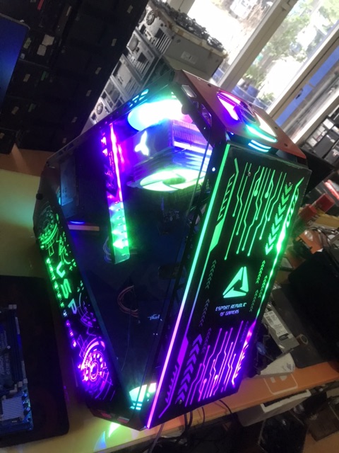 Vỏ thùng case Gamming siêu đẹp hầm hố | BigBuy360 - bigbuy360.vn