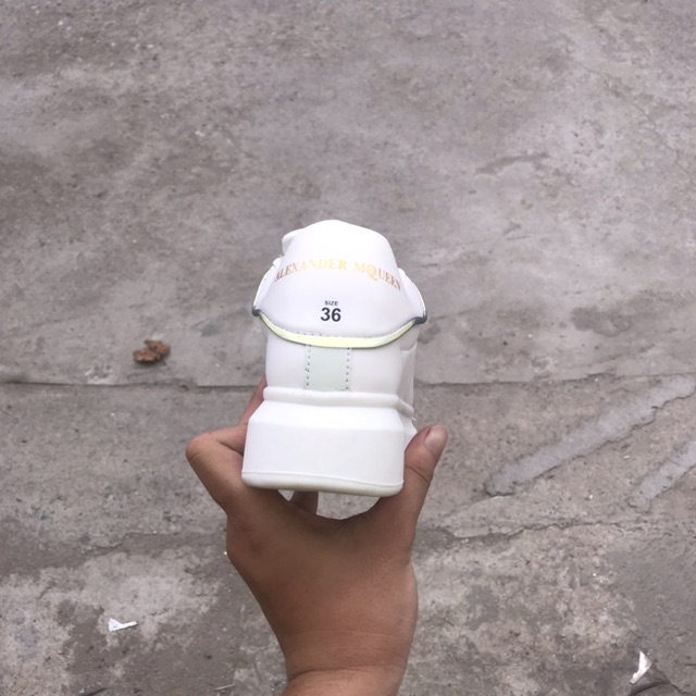 >ẢNH THẬT-HÀNG THẬT< Giày sneaker Mc Queen độn đế cao cấp full trắng phản quang dành cho nam và nữ