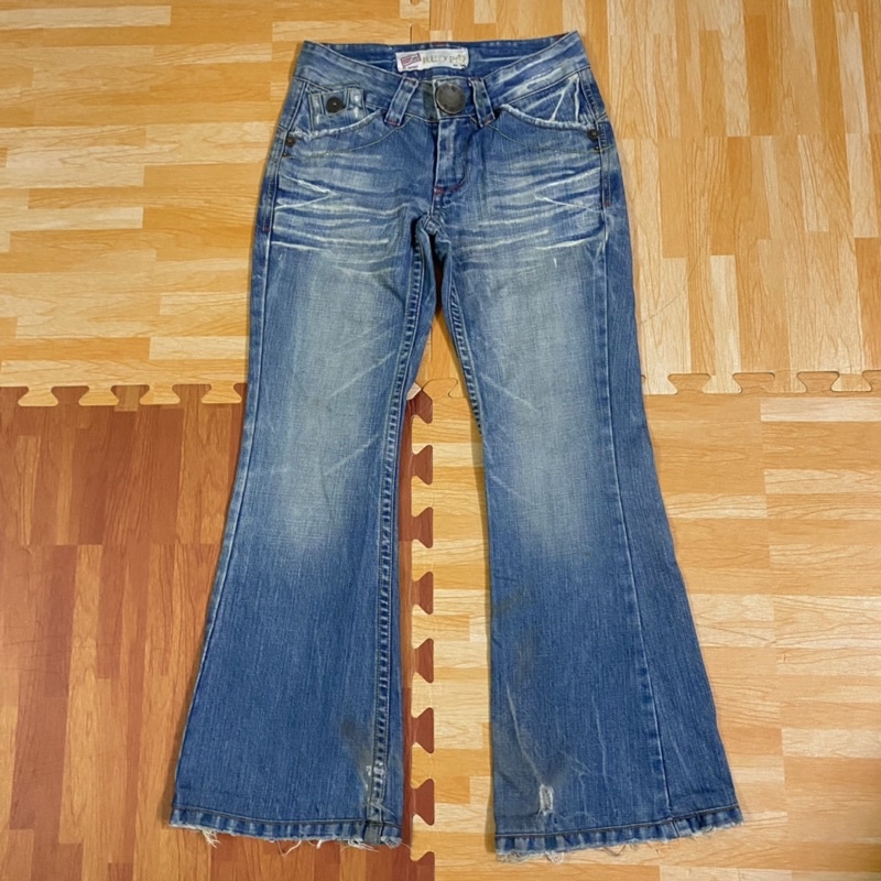 Quần Jeans ống loe 2hand