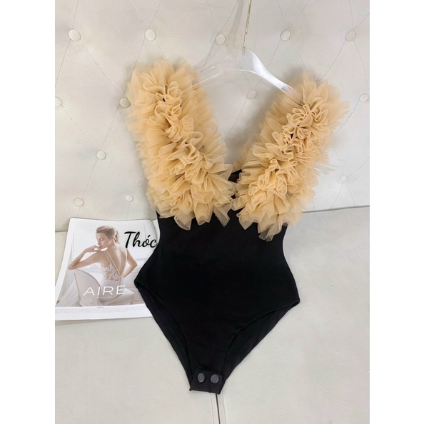 Áo bodysuit bèo ngực