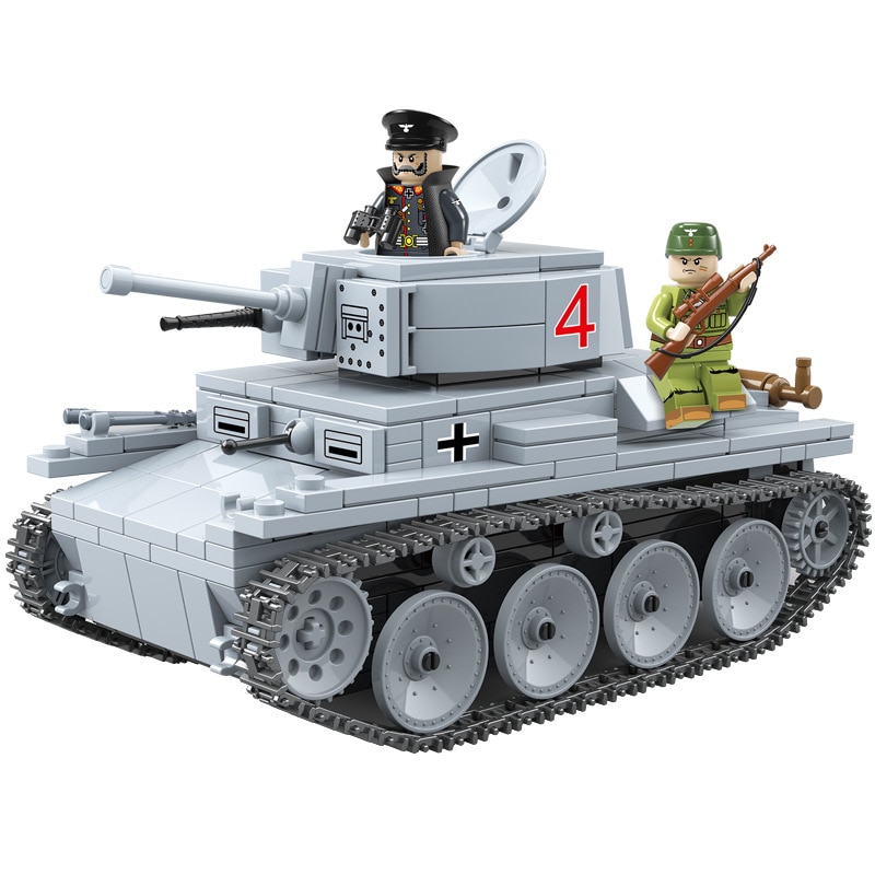 Đồ chơi Lắp ráp Mô hình xe tăng Quan guan 100082 535pcs Military WW2 Technic German Soldier LT-38 Light Tank