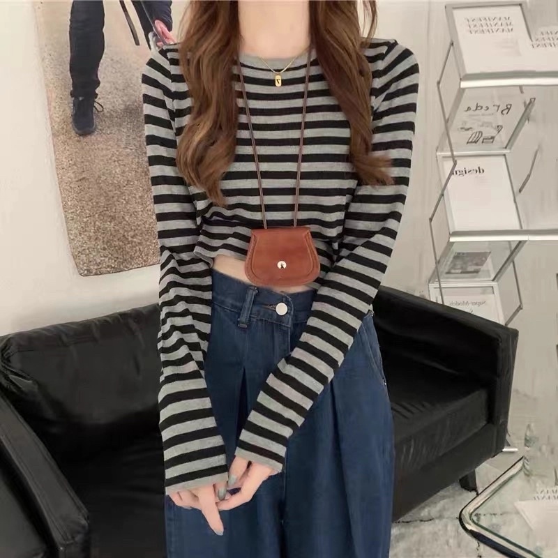 Áo len nữ basic kẻ xám tay dài