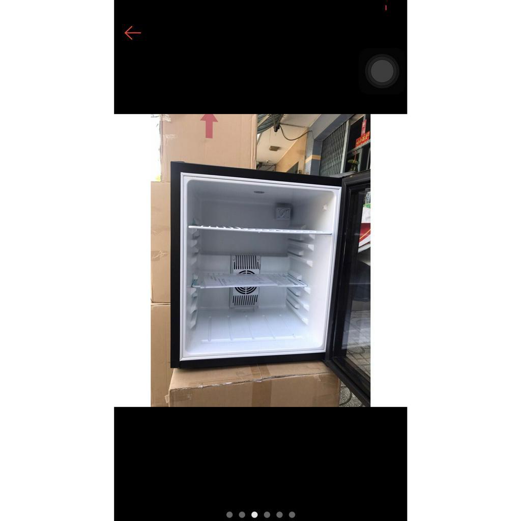 TỦ MÁT KHÁCH SẠN HOMESUN BCW-36 CỬA GƯƠNG TRÁNG THỦY DUNG TÍCH 36L