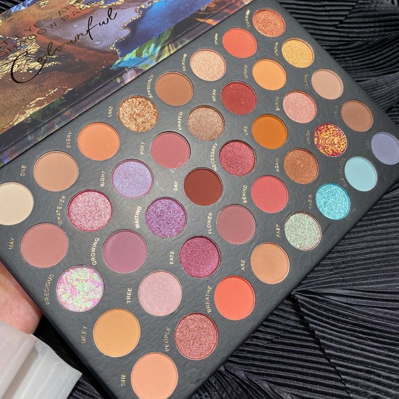 NOVO - Bảng mắt 40 ô Smart Eyes Artistic Eyeshadow Palette